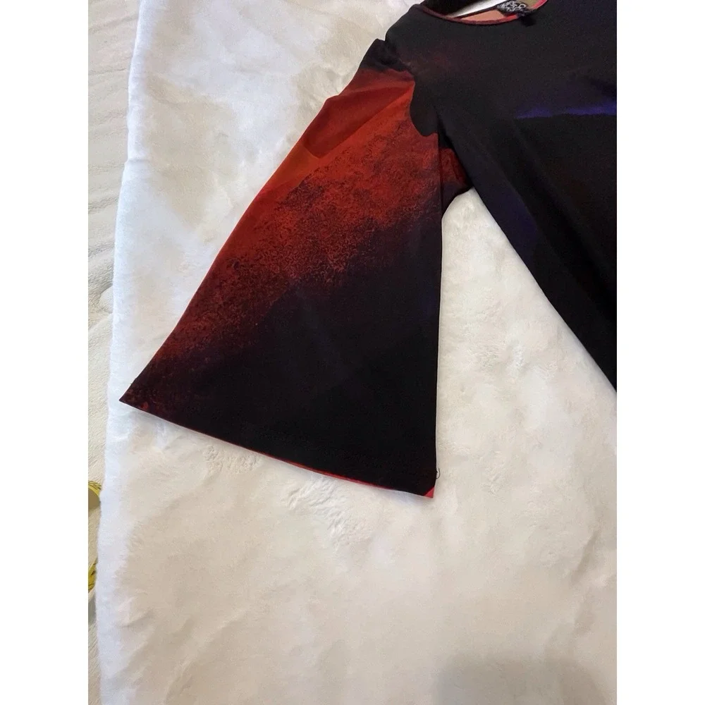 Clara Sunwoo Twist Front Abstract Top XL Black Red Bell Sleeve Made in USA - Picture 13 of 13